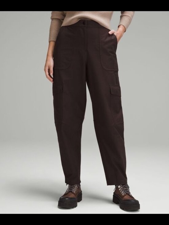 lululemon athletica Pants - Lululemon Utilitech Cargo Pants Brown Pockets High Rise Crop Womens Size 24